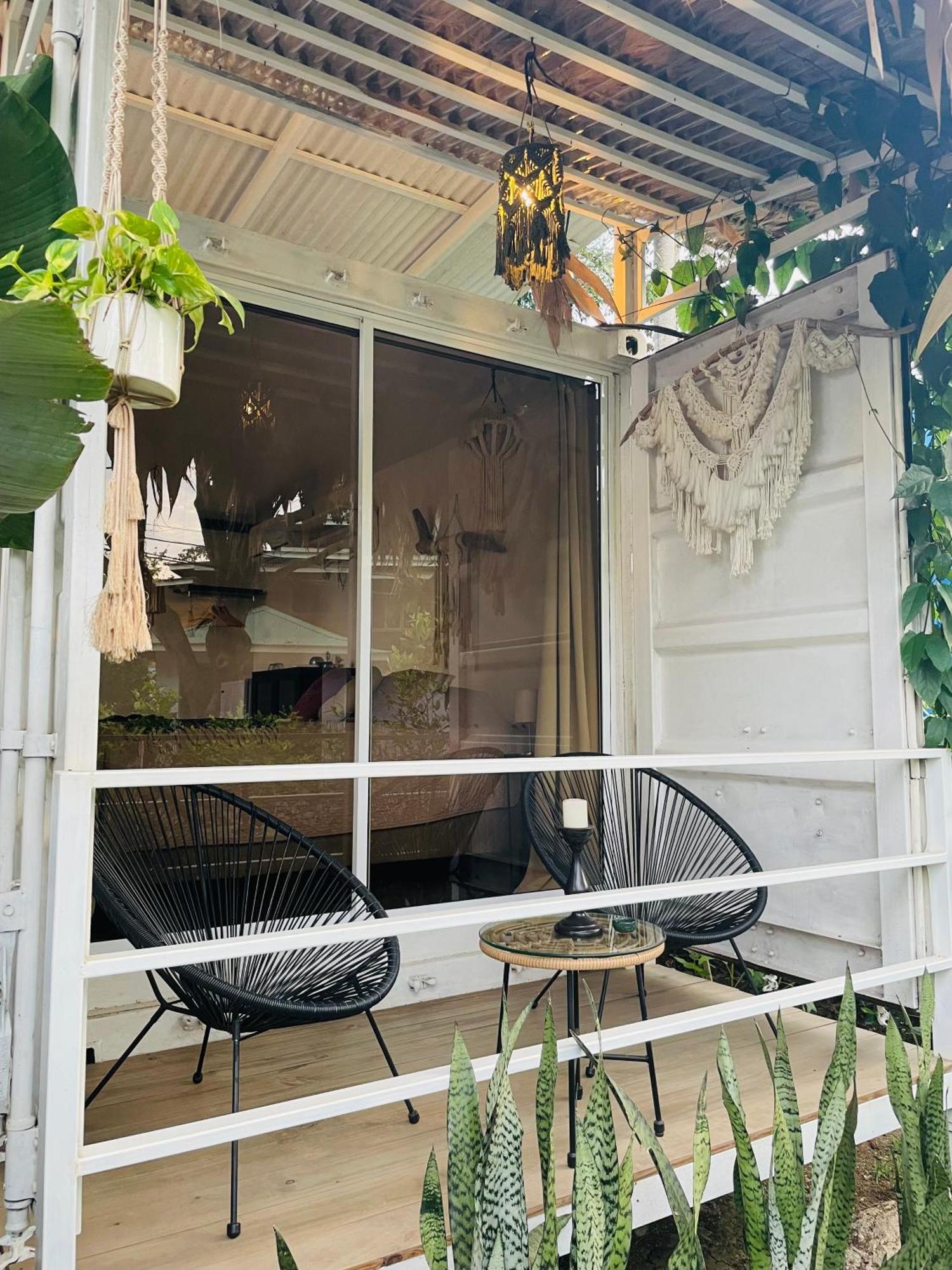 Puerto Viejo de Talamanca Casa Luce Bed & Breakfast エクステリア 写真